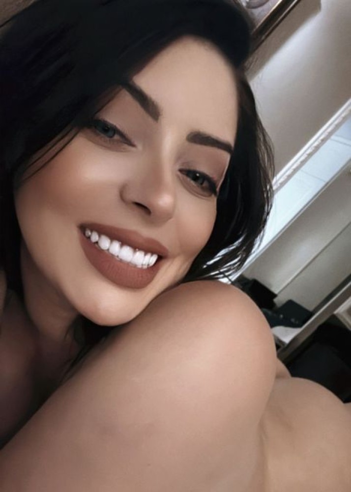 Индивидуалка Карина главное фото в городе Киров 